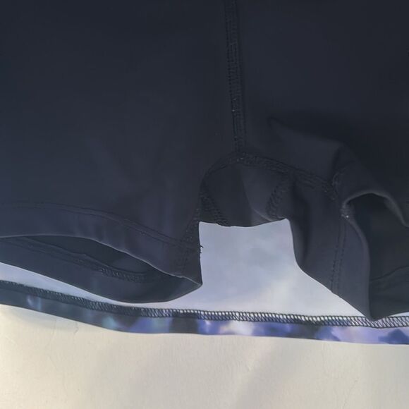 Marika purple black white muted floral skort Size S EUC - Picture 3 of 7